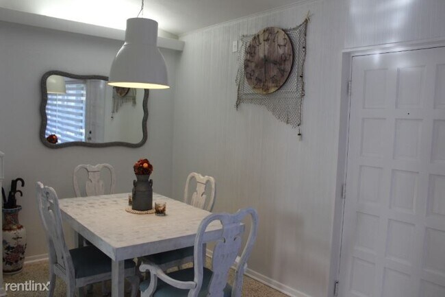 Building Photo - 2 br, 1 bath House - 722 S Blvd of Presidents
