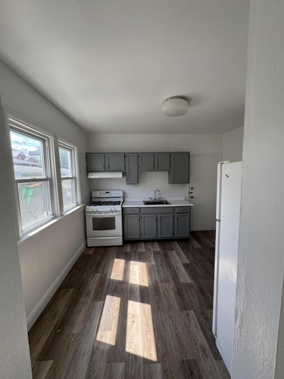 Photo - 1223 Colescott St House