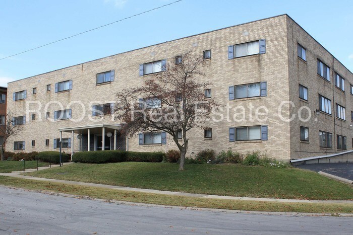 Primary Photo - 519 Heather Dr