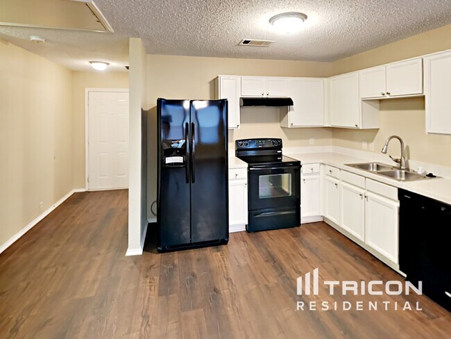 Building Photo - 9633 Brierwyck Dr