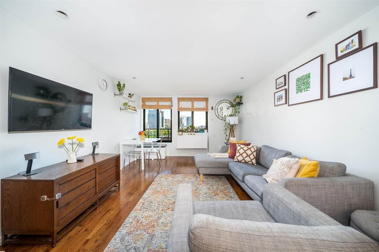 5 10th St Unit 7w Jersey City Nj Apartment For Rent In Jersey City Nj Apartments Com