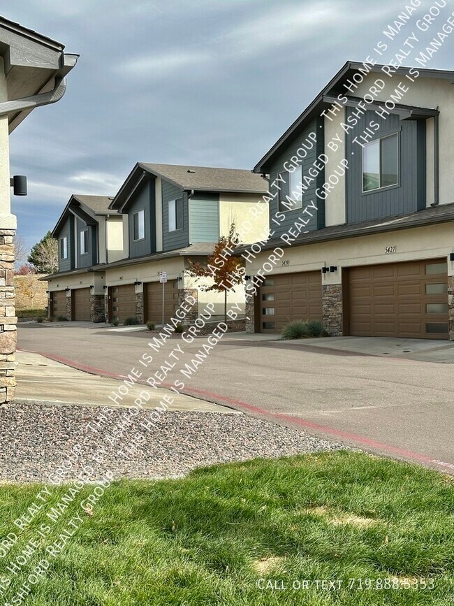 Foto del edificio - 5476 Necker Heights