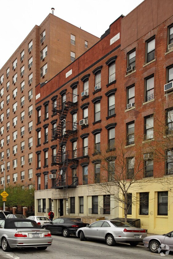 Foto del edificio - 286 E 2nd St