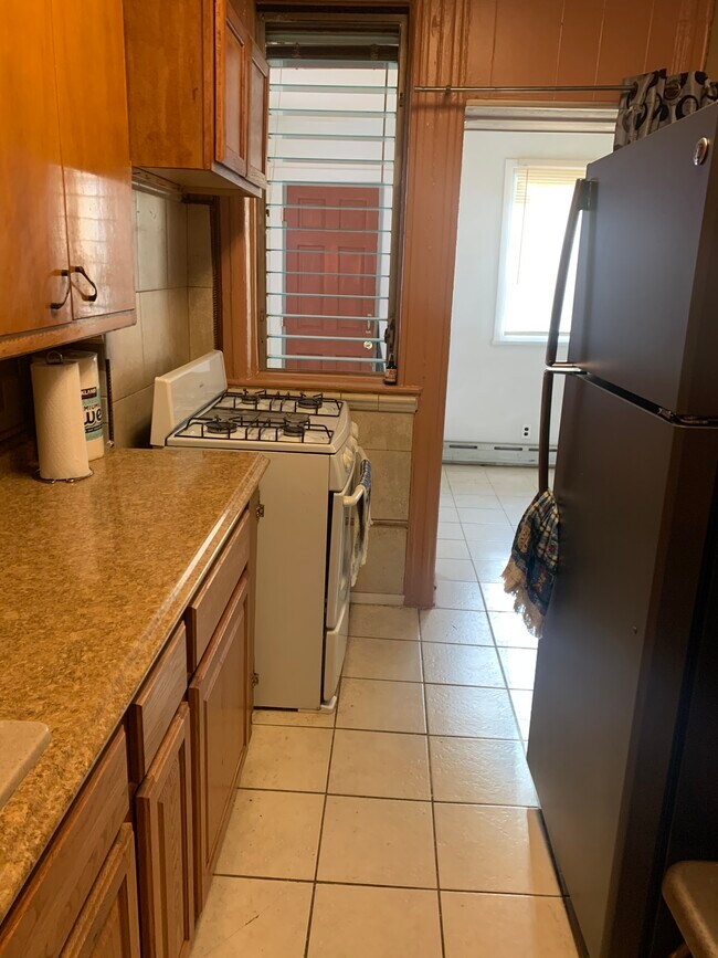 Building Photo - 1272 Park Plz