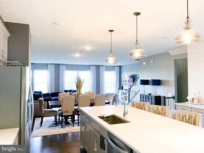 Foto del edificio - 1853 Shadding Bay Ln