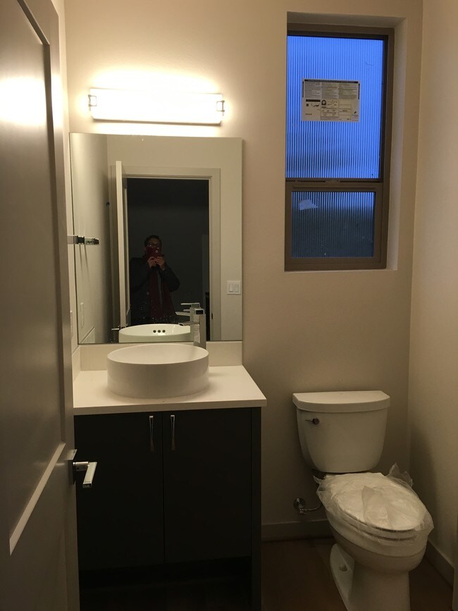 Foto del edificio - 308 N 120th St