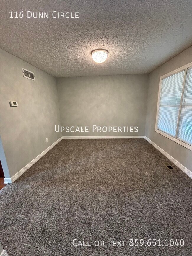 Foto del edificio - 116 Dunn Cir