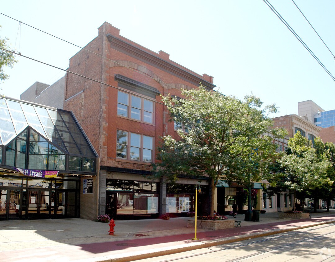 Foto del edificio - 625 Main St