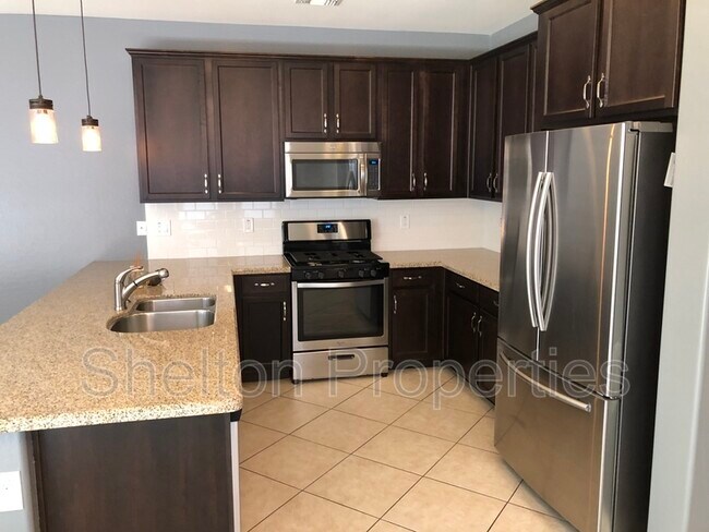 Foto del edificio - 20901 W Maiden Ln