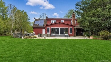 Building Photo - 120 Promenade Dr