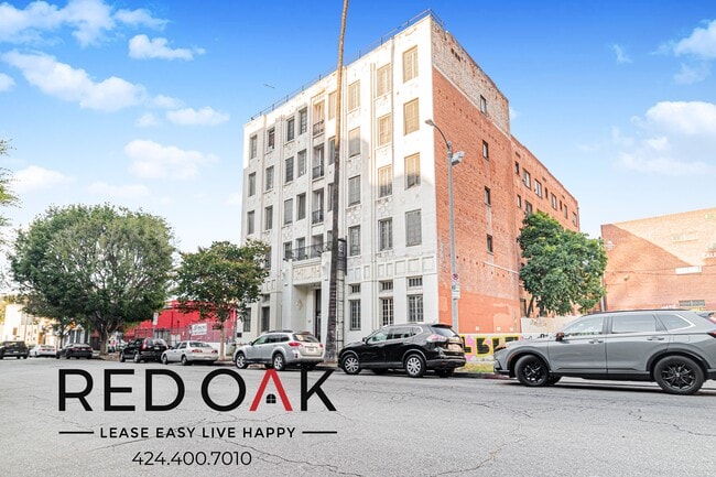 Building Photo - 624 S Berendo St