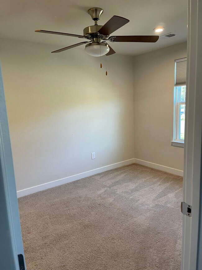 14253 Xing, Midlothian, VA 23114 Townhome Rentals in