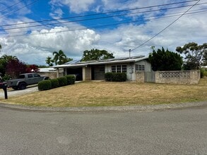 Building Photo - 505 Uluhala St