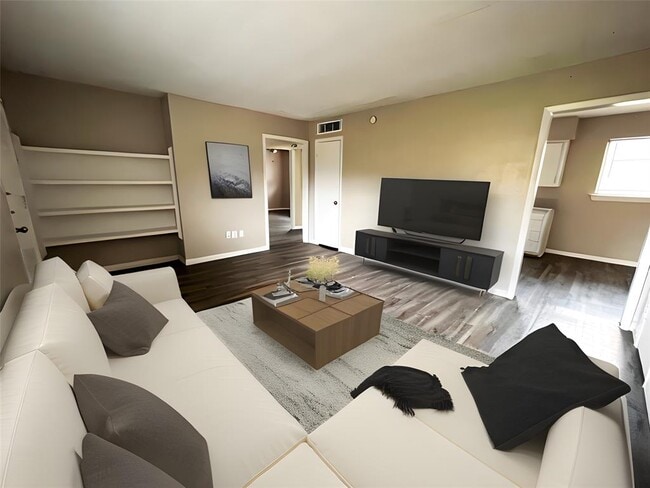 Building Photo - 3106 Duval St