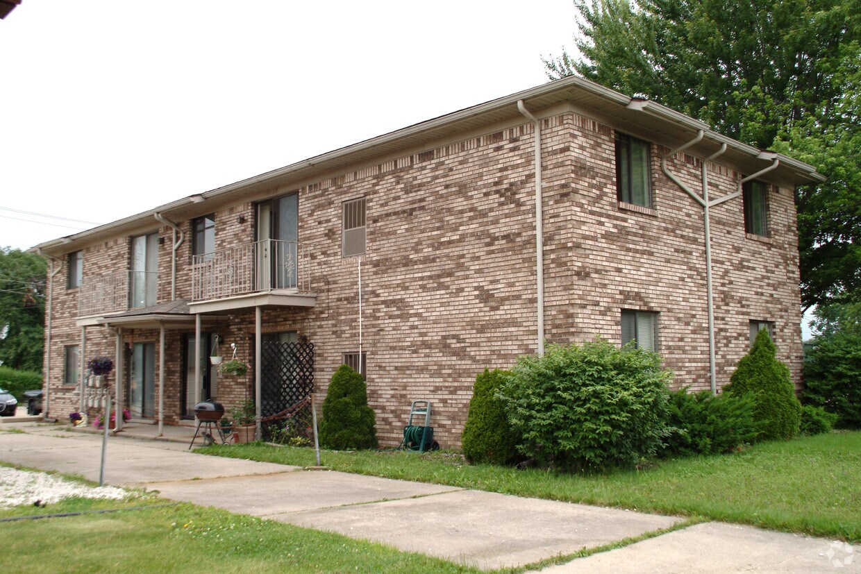 Foto principal - 1341 Ford Ave