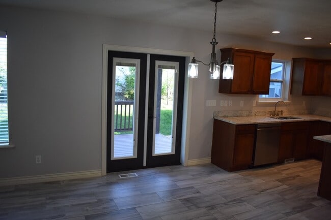 Building Photo - 6293 City Vistas Wy