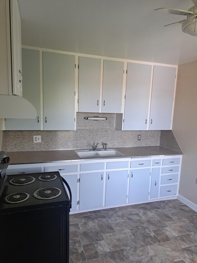 Foto principal - 1724 W 8th Ave
