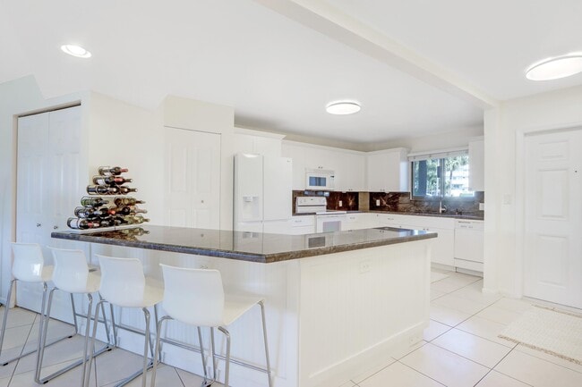 Foto del edificio - 3525 S Ocean Blvd