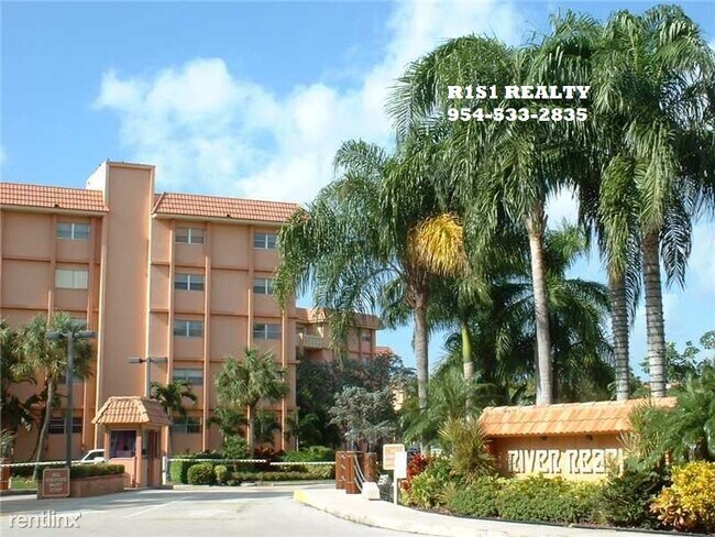 Building Photo - 2 br, 1.5 bath Condo - 1101 River Reach Dr XX