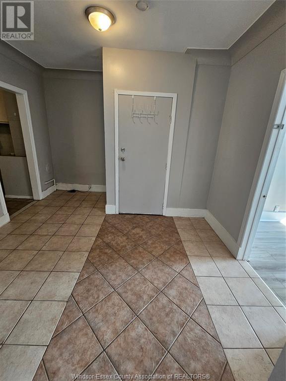 Photo du bâtiment - 904-904 Elsmere Ave