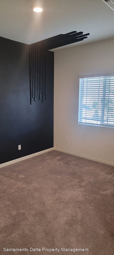 Foto del edificio - 4 br, 3 bath House - 22 Tulip Ridge Court
