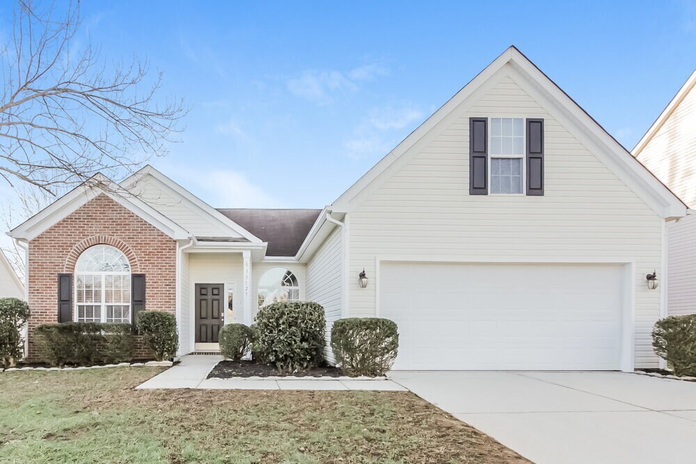 Primary Photo - 13127 Greencreek Dr