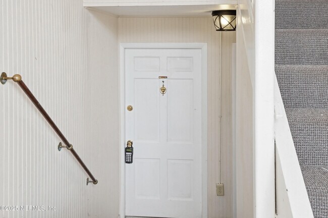 Foto del edificio - 4329 Plaza Gate Ln S