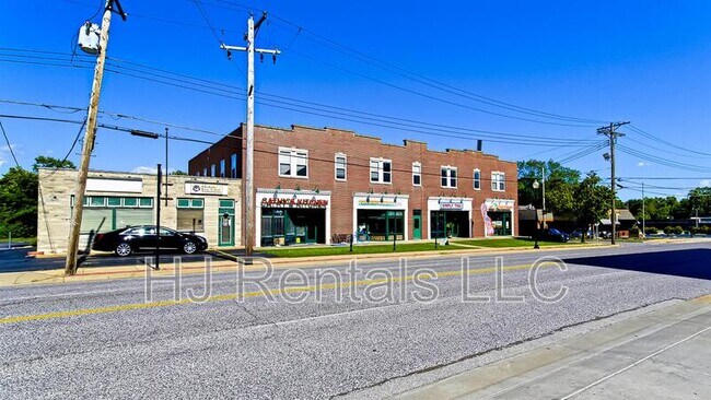 Foto del edificio - 252 S Florissant Rd