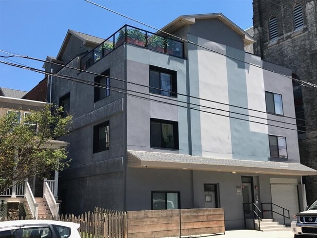 Foto del edificio - 3863 Terrace St