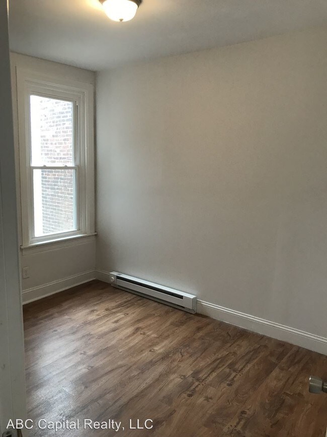 Building Photo - 1026 N 46th St