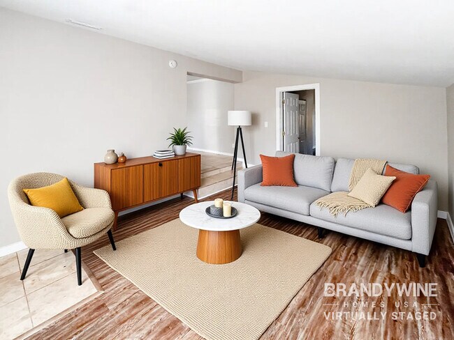 Foto del edificio - 7227 Stonehurst Rd N