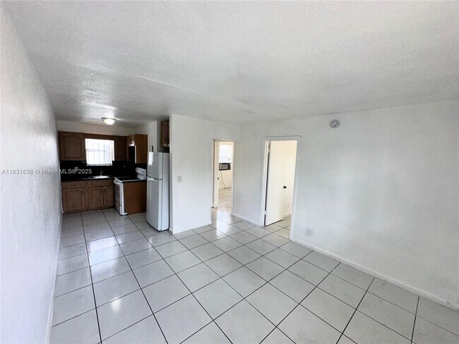 Foto del edificio - 701 NW 7th Ave