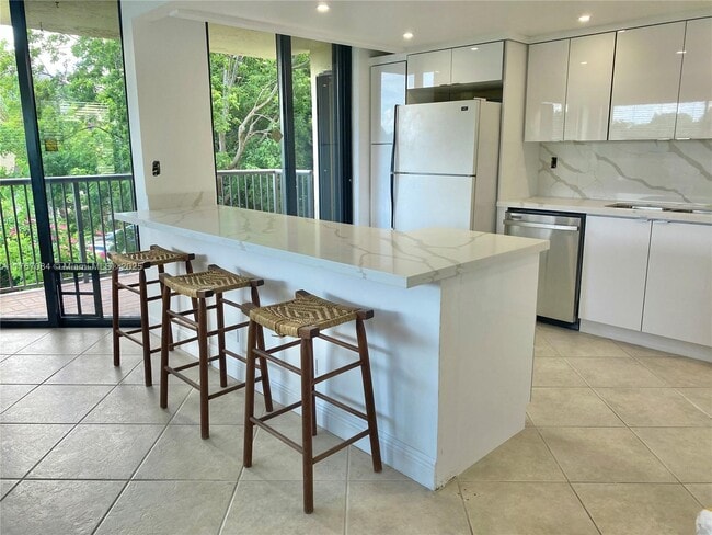 Foto del edificio - 6601 SW 116th Ct