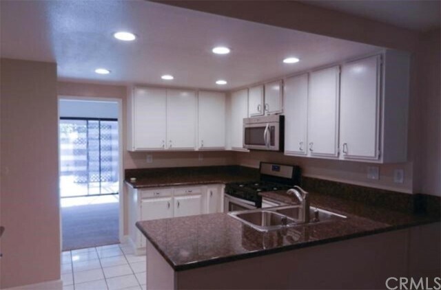 Building Photo - 2669 Monterey Pl