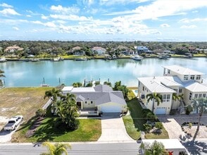 Building Photo - 309 Buttonwood Ln