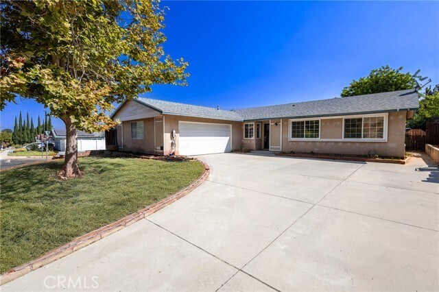 Foto del edificio - 842 Granby Ave