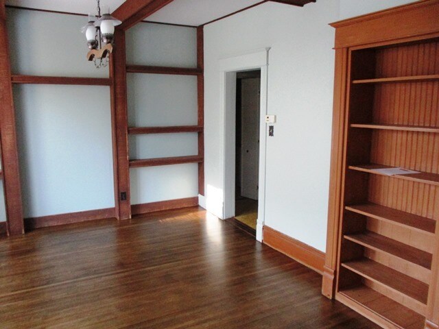 Foto del edificio - 208 W Emerson St