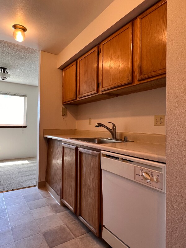 Foto del edificio - 10522 Lake City Way NE