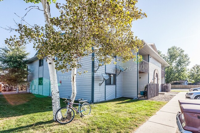 Building Photo - 348 Terri Dr