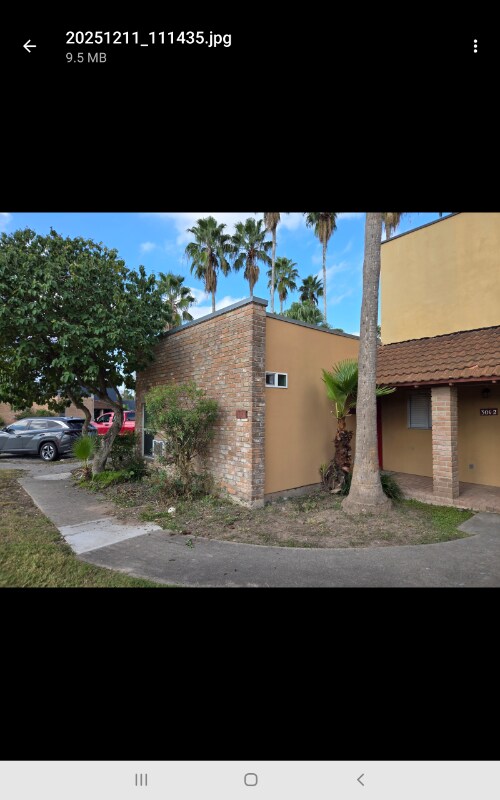 Foto del edificio - 301 Bolivar Ave