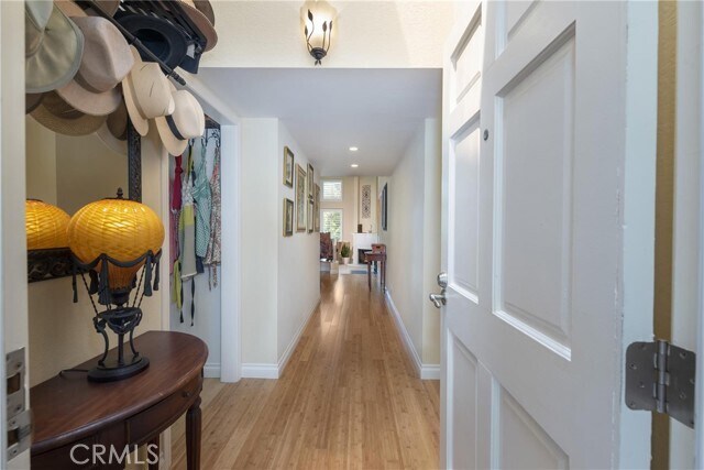 Building Photo - 25943 Blascos