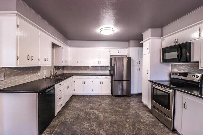 Foto del edificio - Hassle-Free Living!
