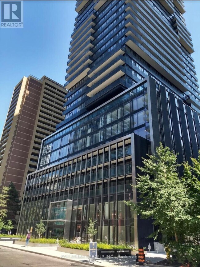 Building Photo - 55 Charles St E