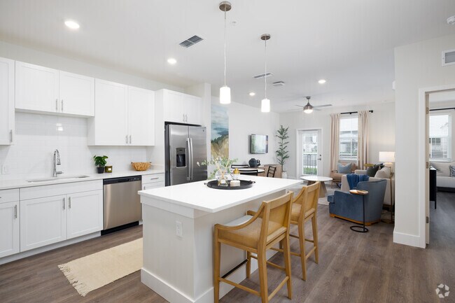 Interior Photo - Madison Midtown