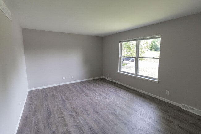 Foto del edificio - 1321 S Roseta Ave