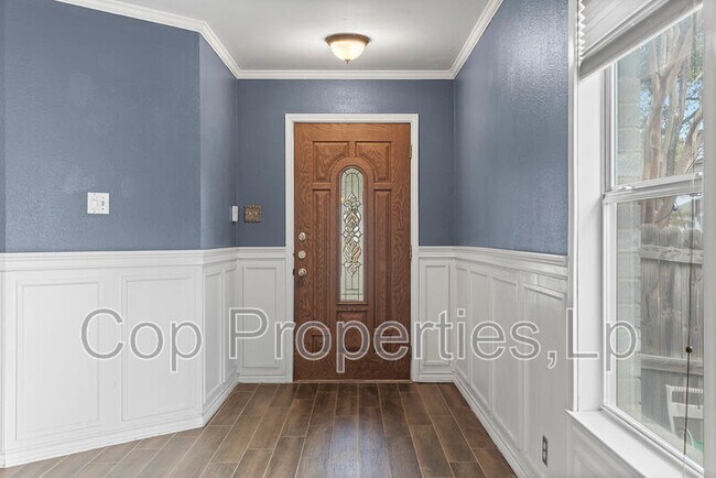 Building Photo - 6414 Maverick Oak Dr