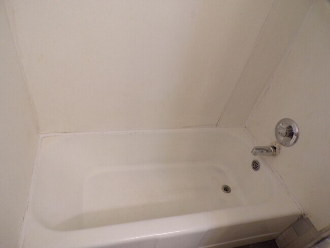 Foto del edificio - 2319 NW Bell Ave