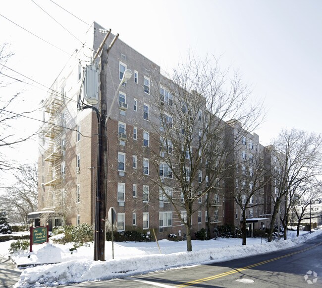 Foto del edificio - One Oakridge Owners Inc