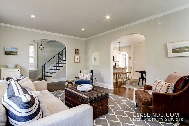 Foto del edificio - 5433 31st St NW