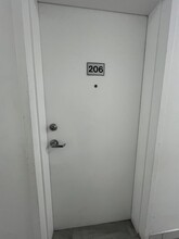 Building Photo - 630 Cummings Ave